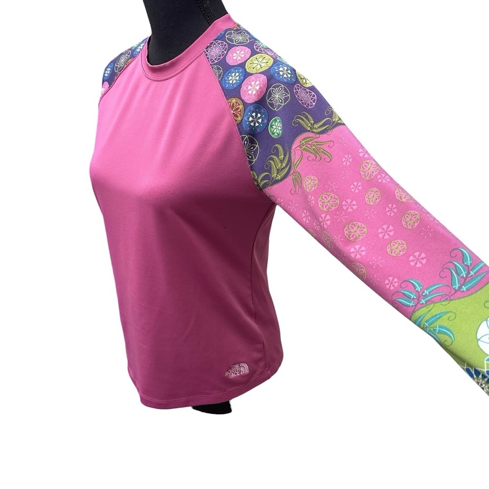 The North Face Shirt Women's Size M Pink Multicolor Floral VaporWick Base layer - Picture 7 of 12